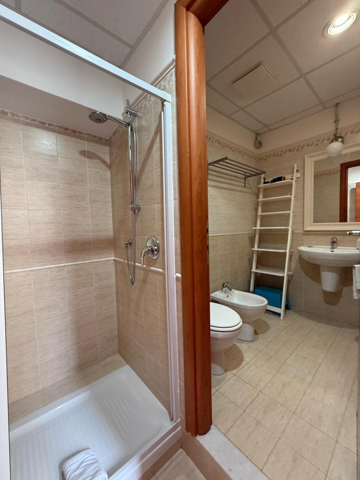 Andres Guest House Sanremo Exteriör bild